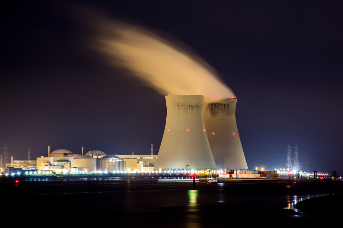 Une centrale nucléaire.