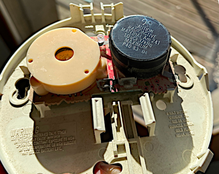 Détecteur de fumée radioactif !